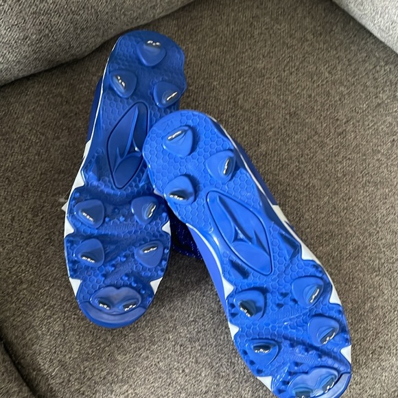 Mizuno Metal Baseball Cleats - Picture 4 of 6